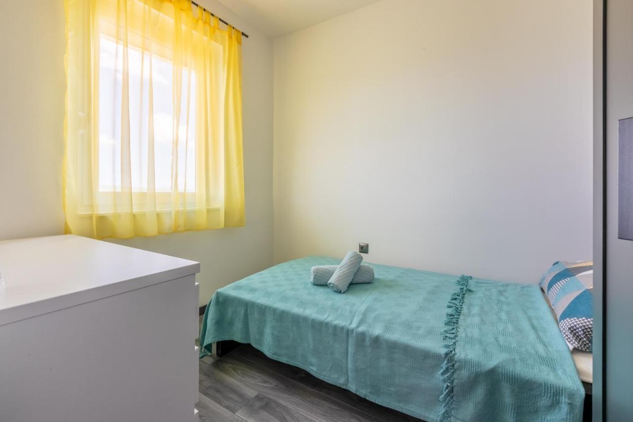 Apartment Pek Crikvenica Exterior photo